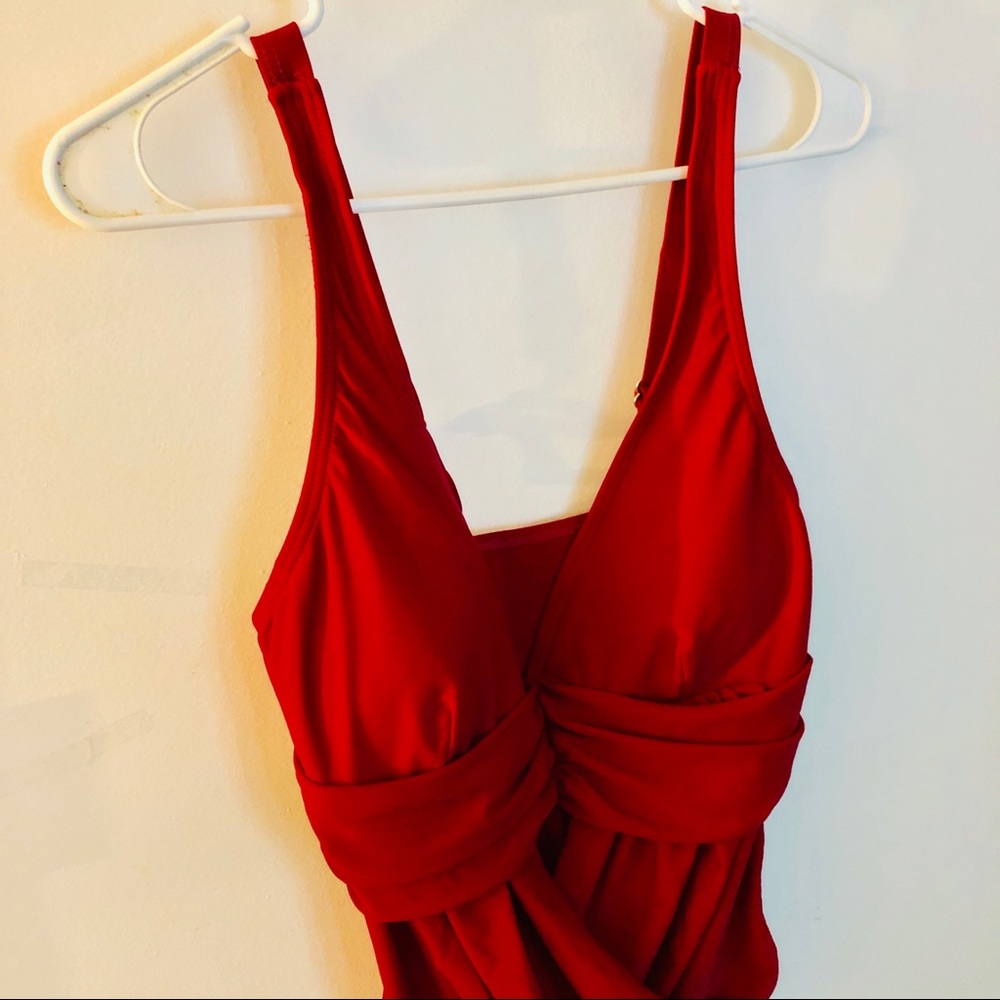 🌺Grand Everest bathing suit.